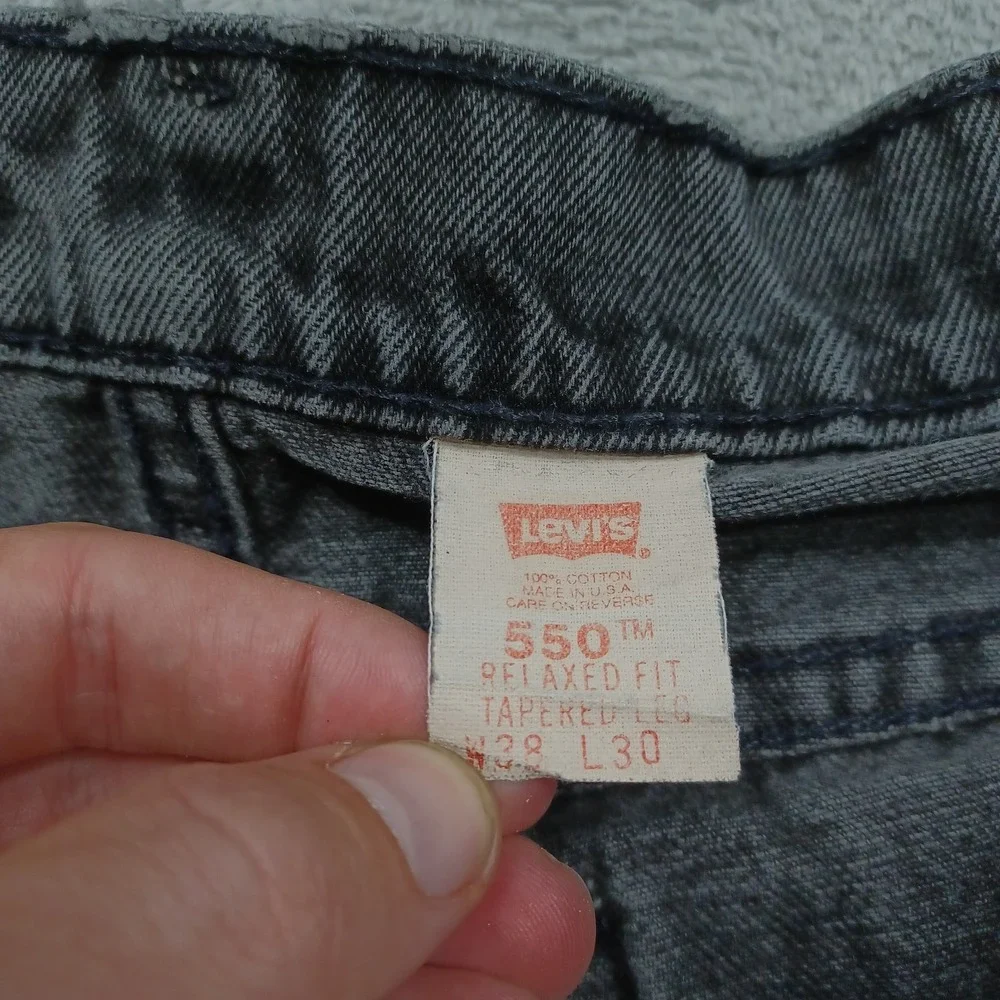 Levis 550 Jeans Mens 34x30 Black Denim Distressed Relaxed Fit Tapered Pockets